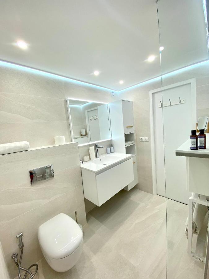 Appartement Luxe - 3 Pieces Avec Vue Mer, Piscine Et Tennis Nice Eksteriør bilde